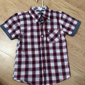 Short sleeve shirt